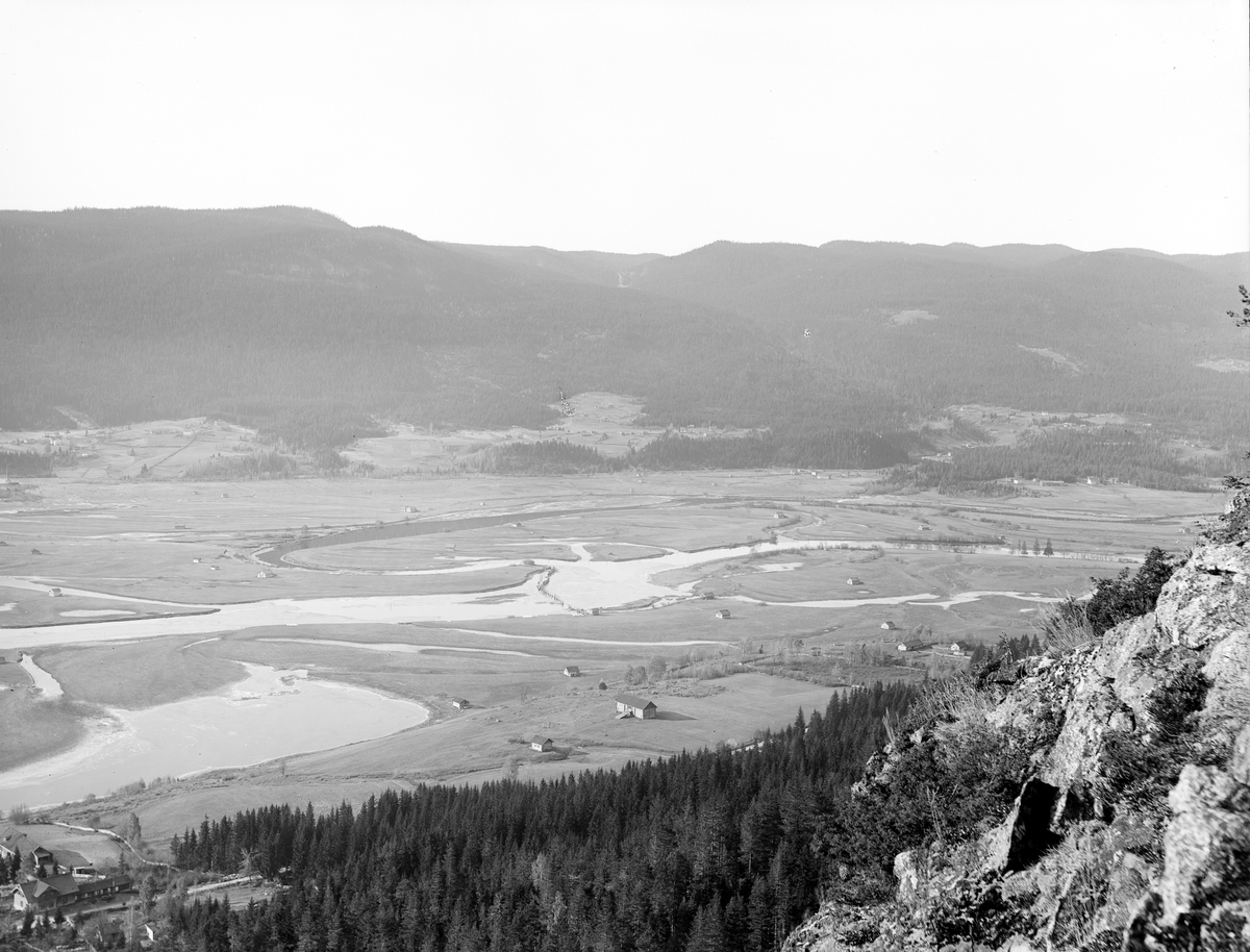 Randsfjorden ved Fluberg før oppdemningen i 1918.