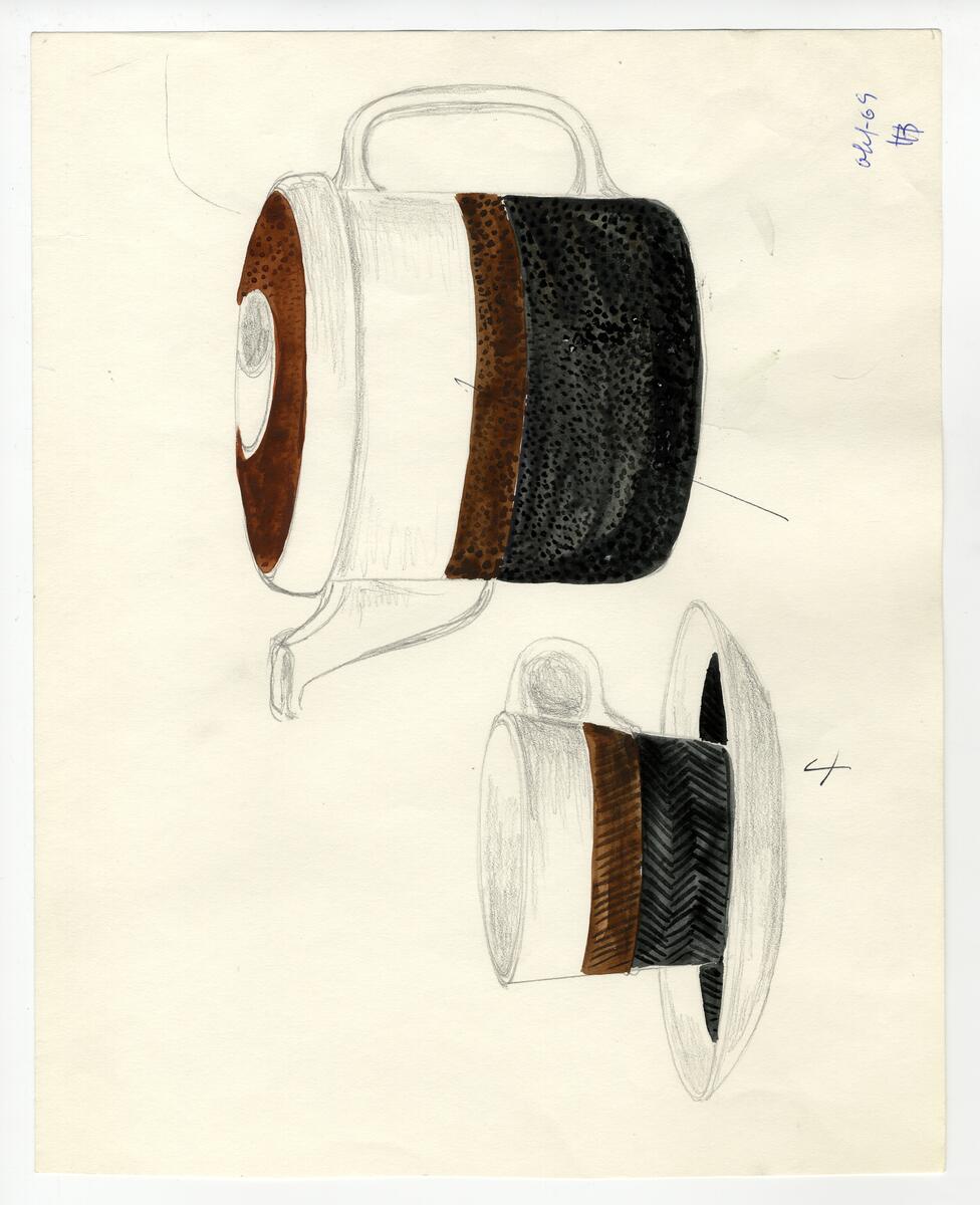 Kaffekopp med fat samt kaffekanna i porslin för Perstorps AB. Blått mönster med rundad, vågformad kant.