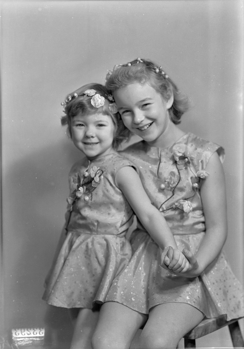 Grethe-Lill Jahrnes med søster
