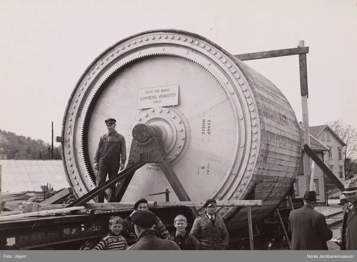 Transport av tørkesylinder (Yankee-sylinder) til Hunsfos fabrikker