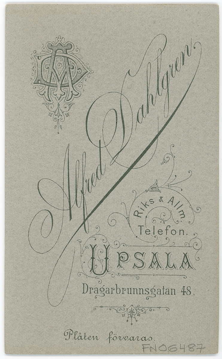 Kabinettsfotografi - kvinna, Uppsala 1898