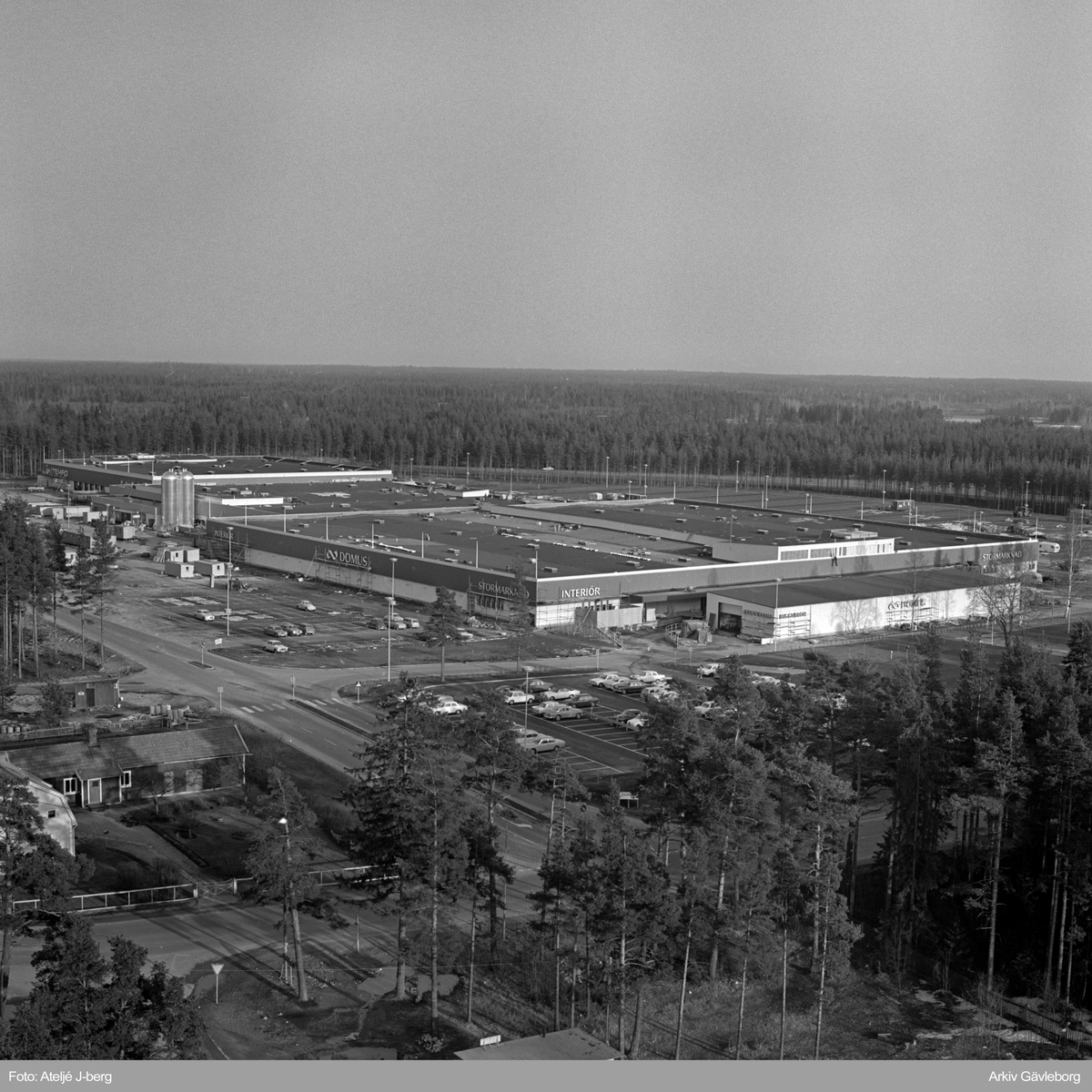 Flygbild över Domus, Valbo köpcentrum.