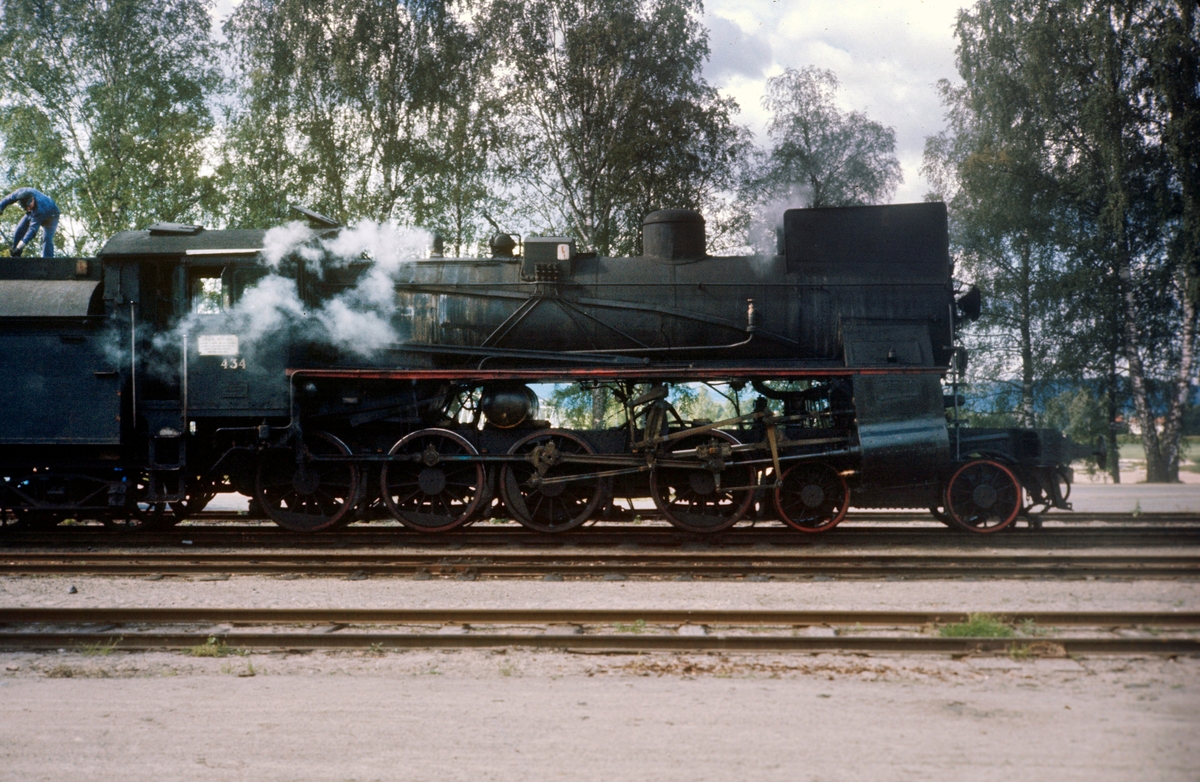Damplokomotiv type 26c nr. 434 på Flisa stasjon