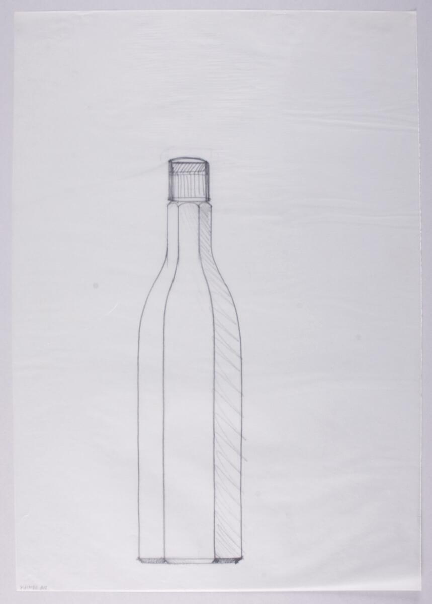 Idéskisser till ett antal sex- och åttakantiga flaskor i olika storlekar. Noteringar. Även referensmaterial angående tillverkning av grafitformar m m.