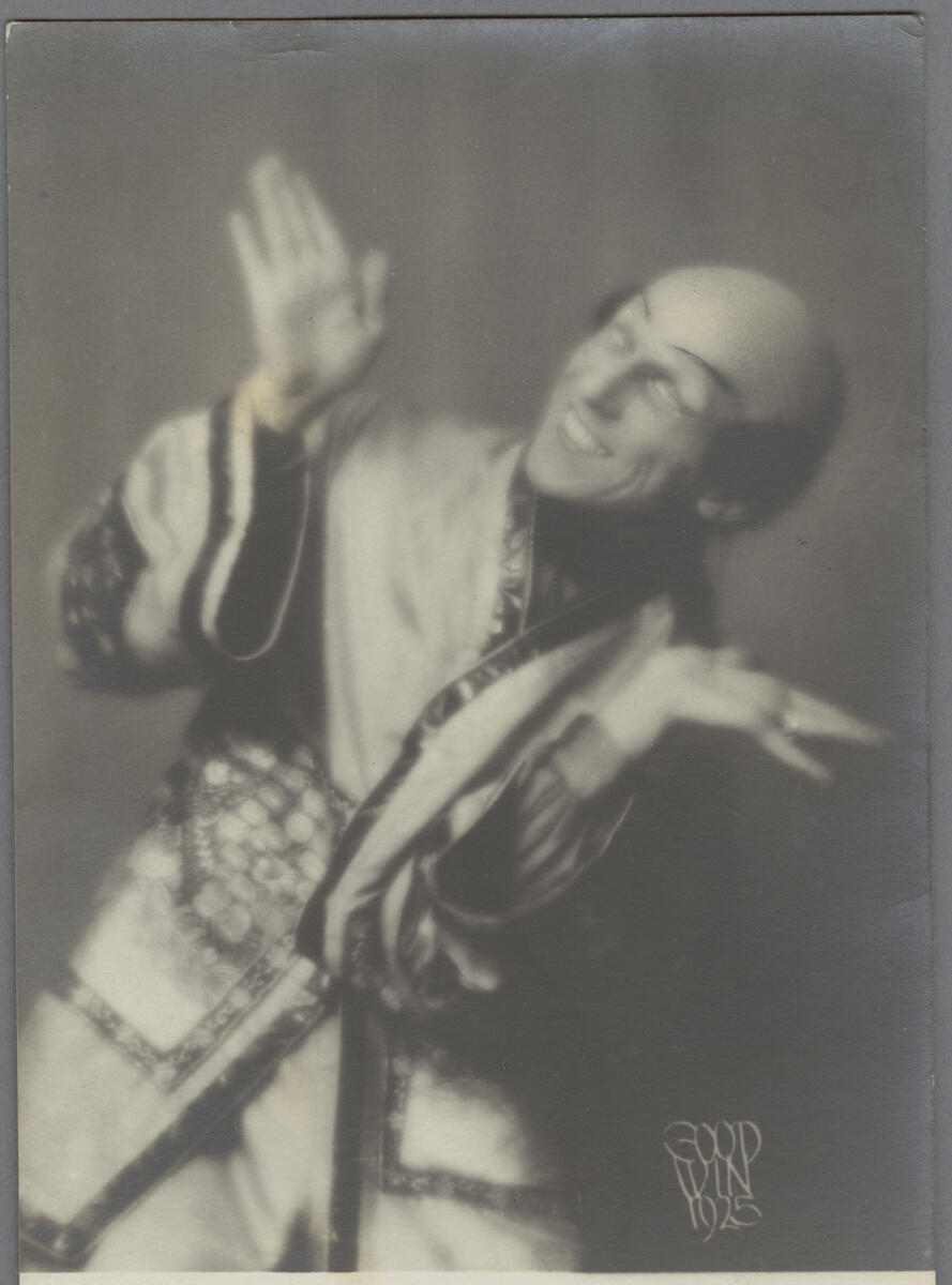 Vykort med motiv av Axel Witzansky i oidentifierad uppsättning