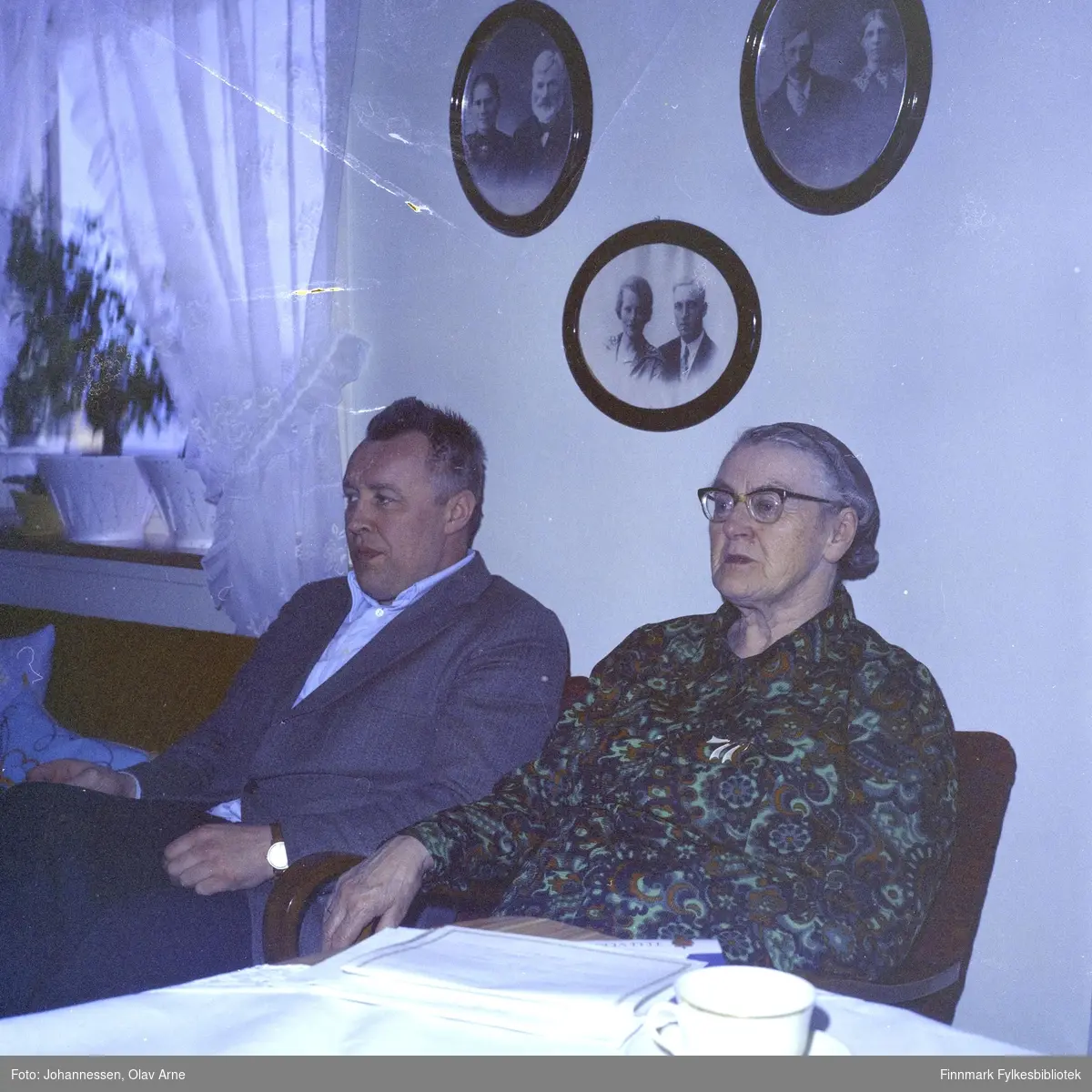 Foto av Leif Olsborg (usikker identifisering) og ukjent kvinne


Trolig tatt på 1960/70-tallet