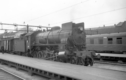 Damplokomotiv type 31b nr. 453 med persontog til Gjøvikbanen