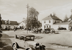 Postkort, Stange sentrum, Stangebyen, fra venstre: Magnus Go