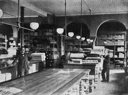 Interiør fra lageret til Nydalens Compagnie ca 1891