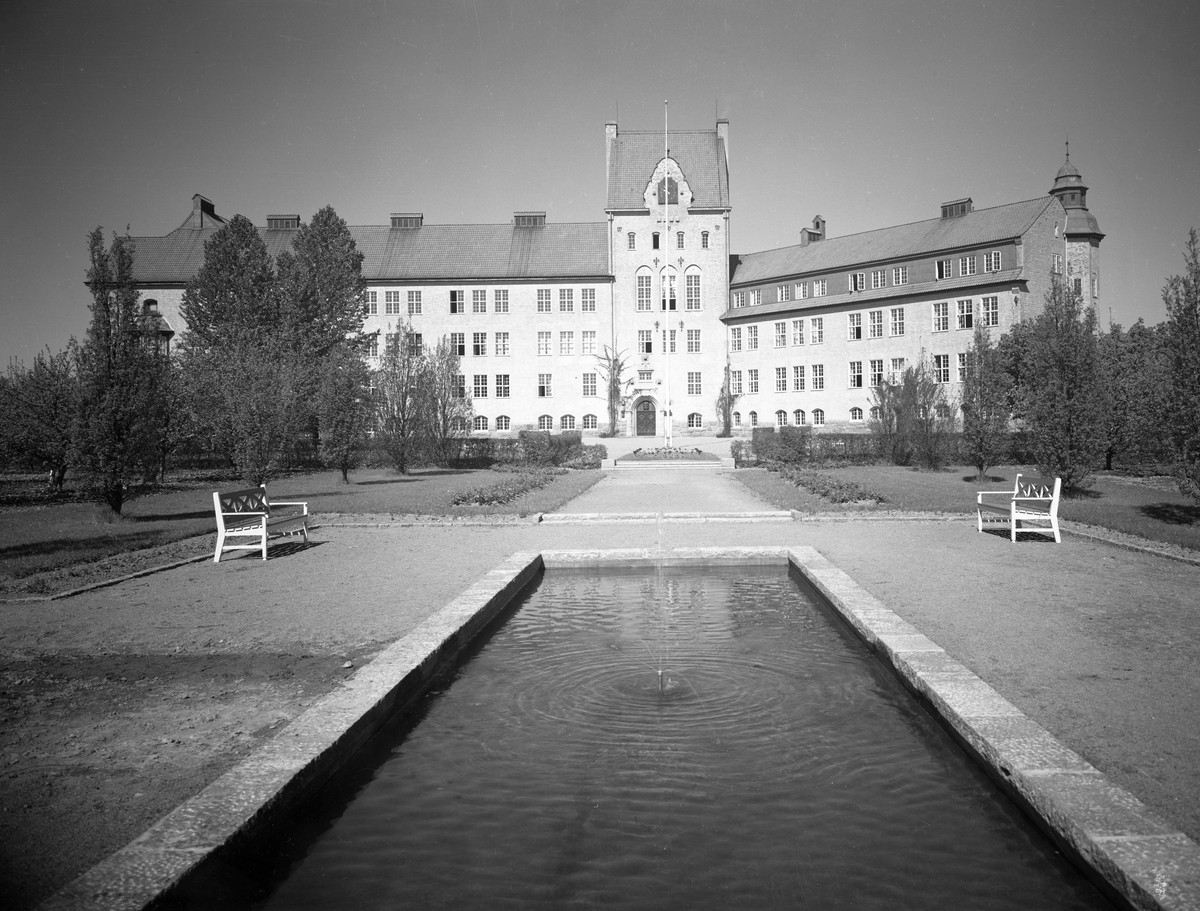 Folkskolelärarseminariet i Karlstad år 1936. Byggnaden, ritad av arkitekt Bror Almquist, togs i bruk 1924.