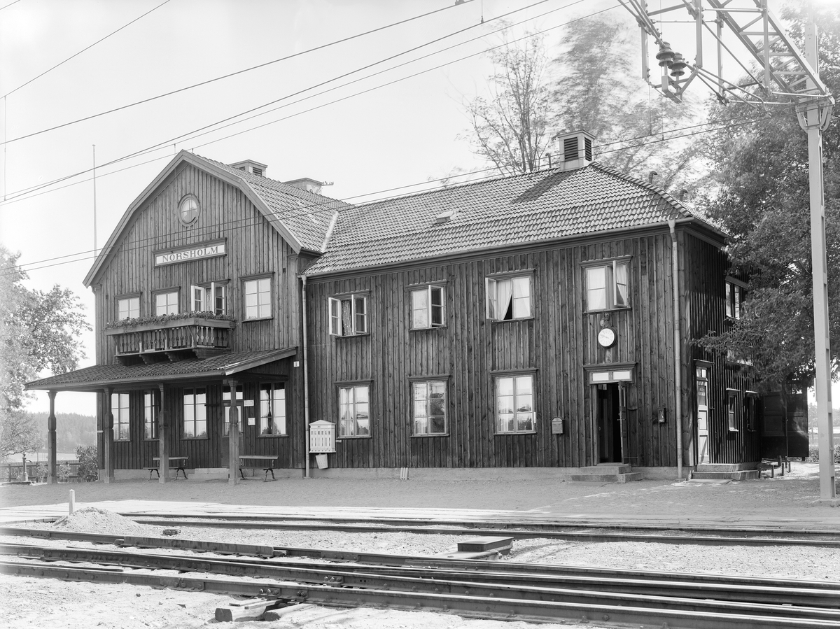 Norsholms station 1934. Station på Östra stambanan från 1872. Från 1878 även ändstation för sträckan Norsholm-Västervik-Hultsfred (NVHJ).