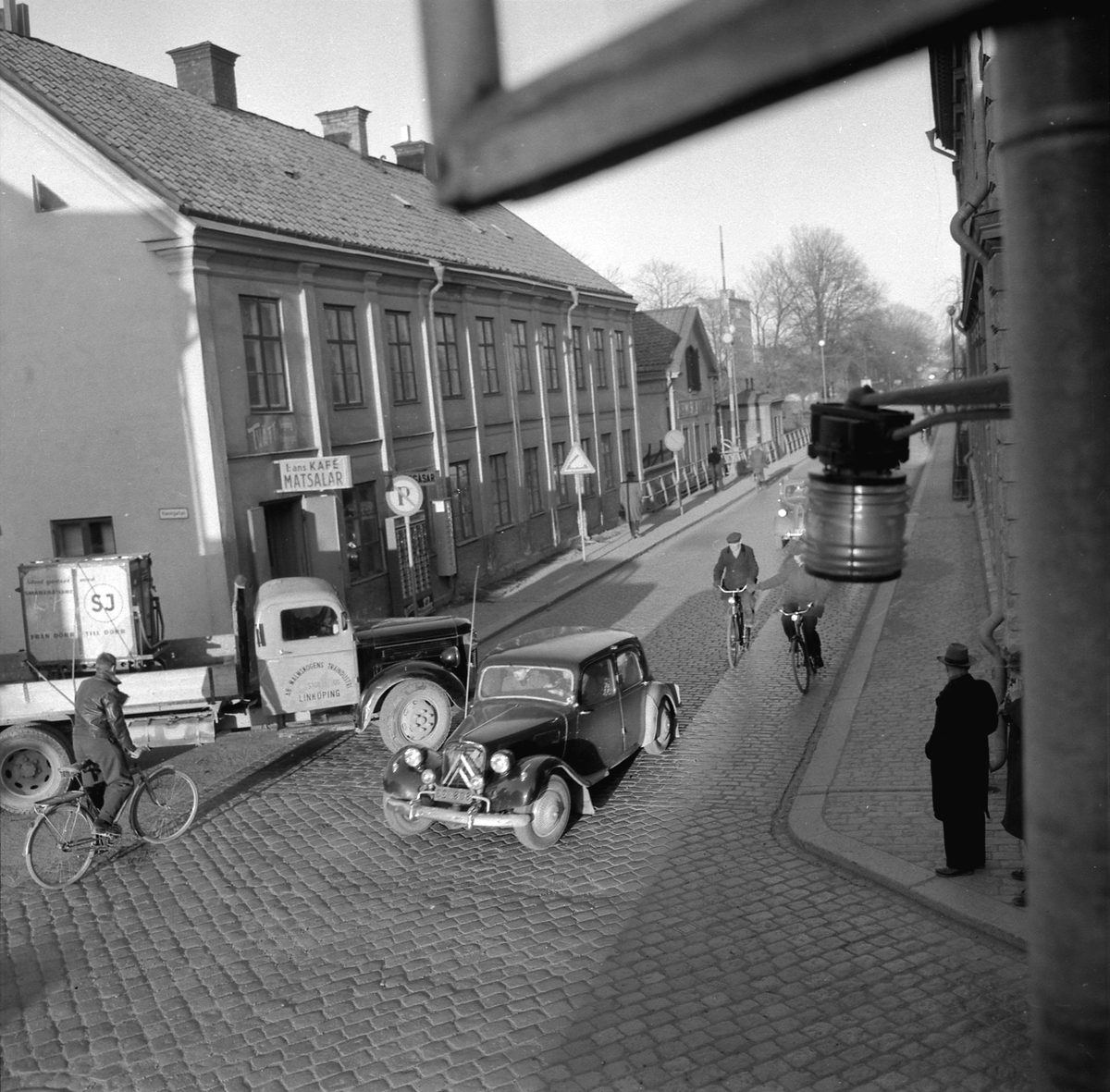 Ett nålsöga - Östergötlands museum / DigitaltMuseum