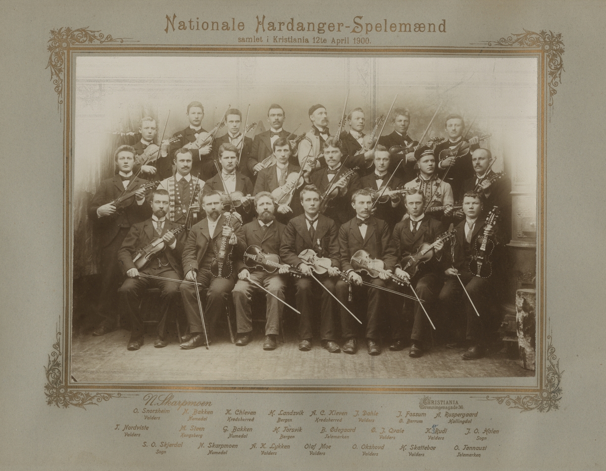 Nationale Hardanger Spelemænd. Samlet i Kristiania 12.april 1900.