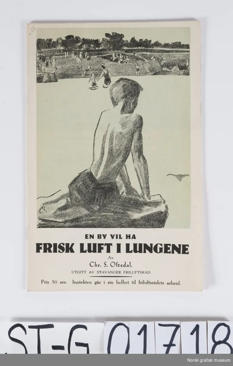 Hefte skrevet av Chr. S. Oftedal: "En by vil ha frisk luft i lungene". 1938.
Utgitt av Stavanger friluftsråd. 
