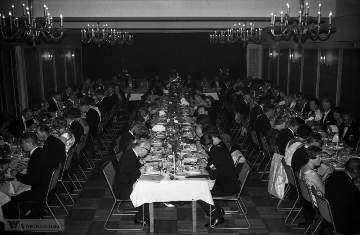 Trolig Molde Mandssangforening sitt 100 års jubileum i 1966.