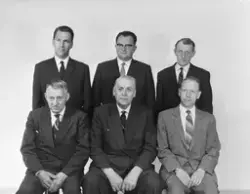 Styret i Vadsø Sildoljefabrikk 1962. Første rekke fra  høyre