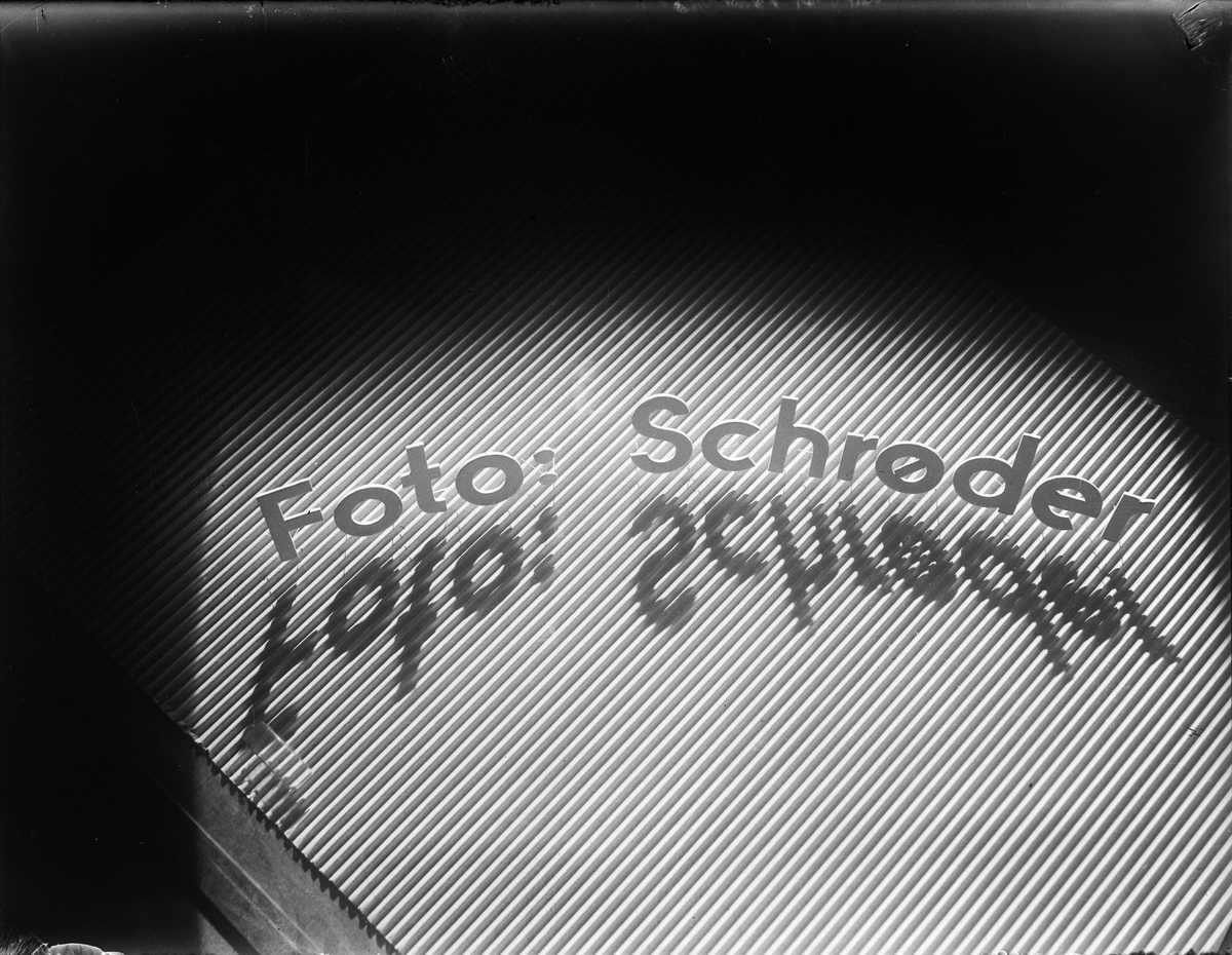 Reklamebilde med logoen til Foto Schrøder