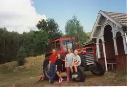 Første traktor i Smette
Nyinnkjøp av traktor i Smette, MF-16