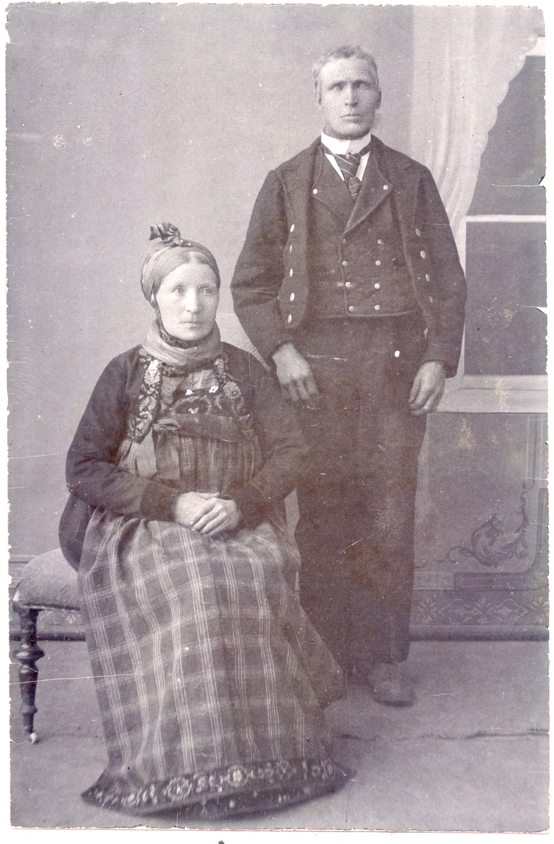 Ektepar
Ingeborg Renslebråtens besteforeldre. De var fra Kastet.
