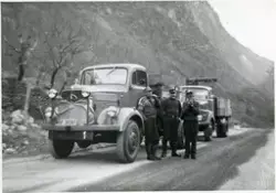 Lastebiler
2 Mercedes lastebiler i Erdal på veien mellom Aur