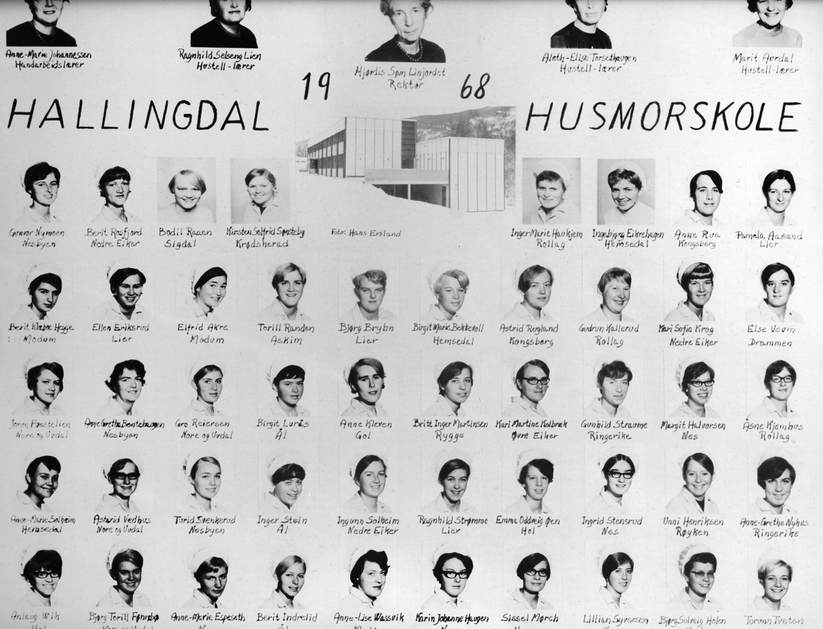 Skoleklasse
Hallingdal Husstellskole våren 1968. Husstell.
