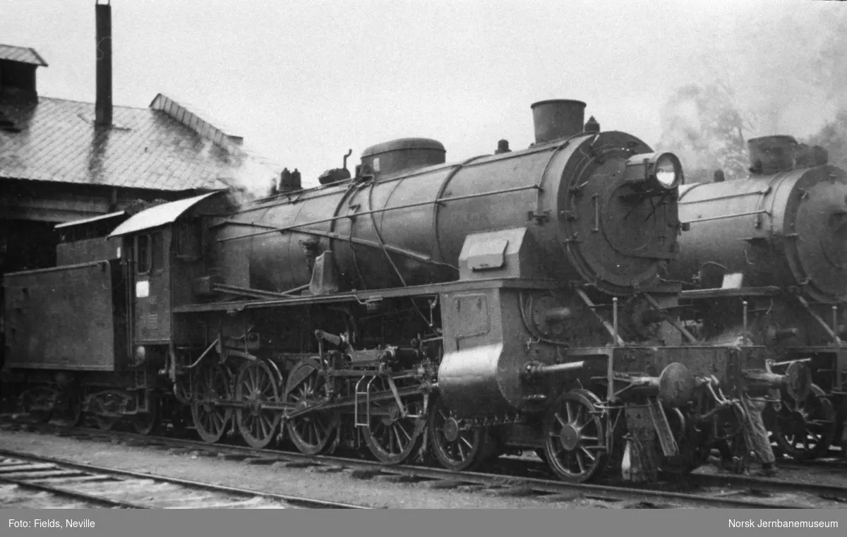 Damplokomotiv type 31b 452 på Bergen stasjon