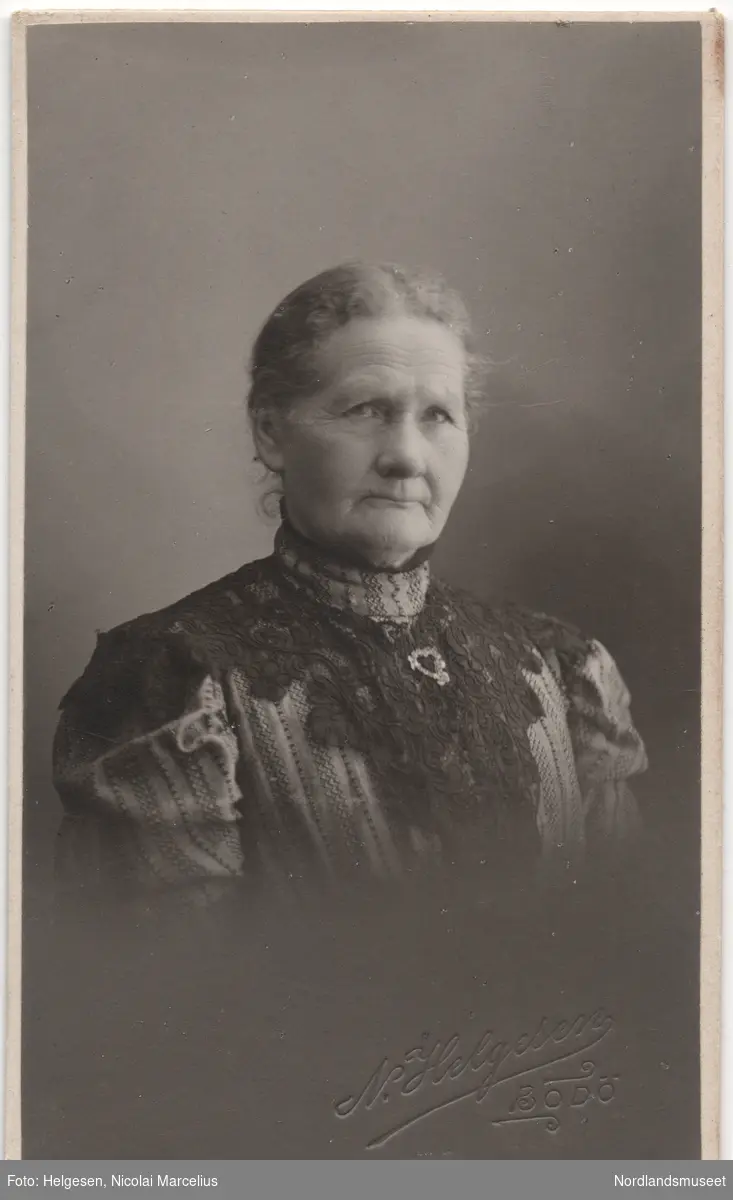Portrettbilde av en eldre kvinne. Sara Rasch Grønbech, gift Pedersen.