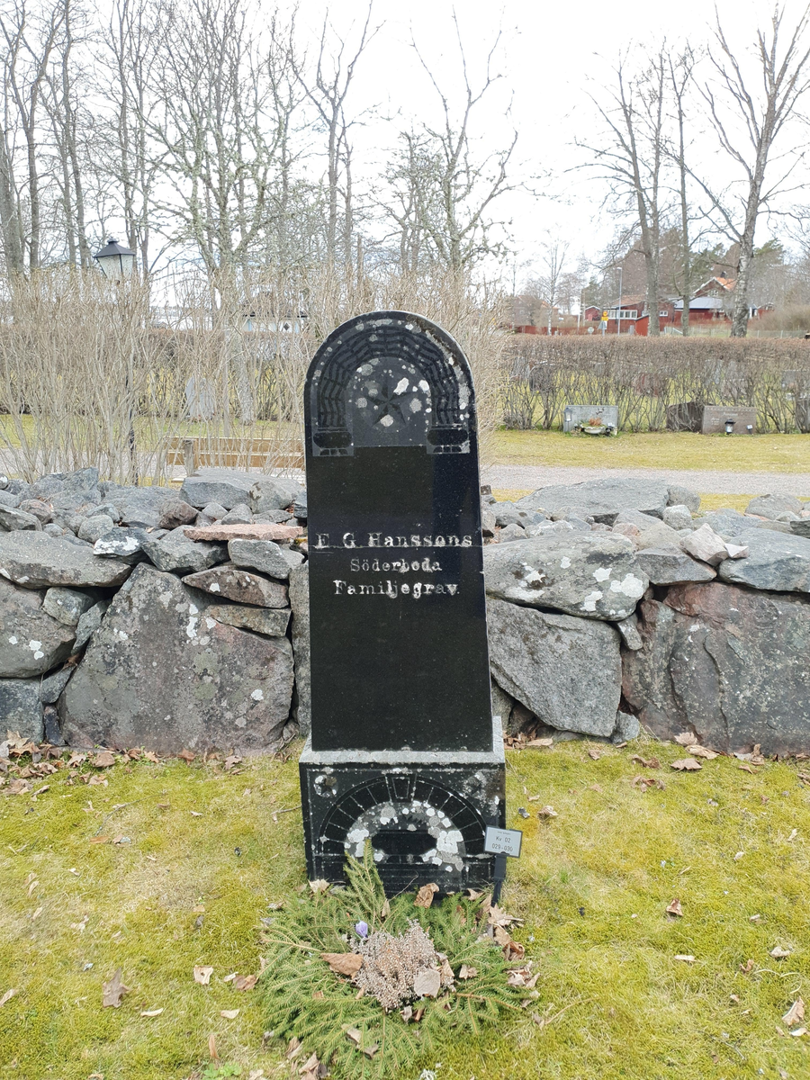Gravvård, Gräsö kyrkogård, Uppland 2023