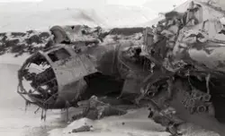 Vraket av Junkers 88. Flyet kunne ikke ta av igjen etter lan