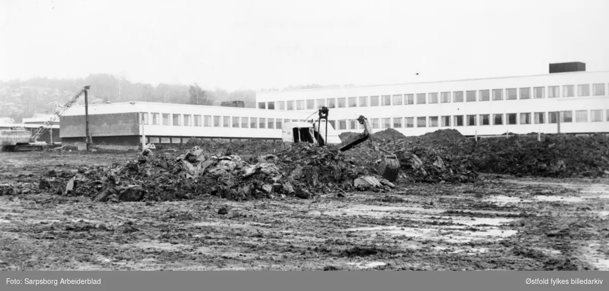 Tindlund skole i Tune under bygging 1968.