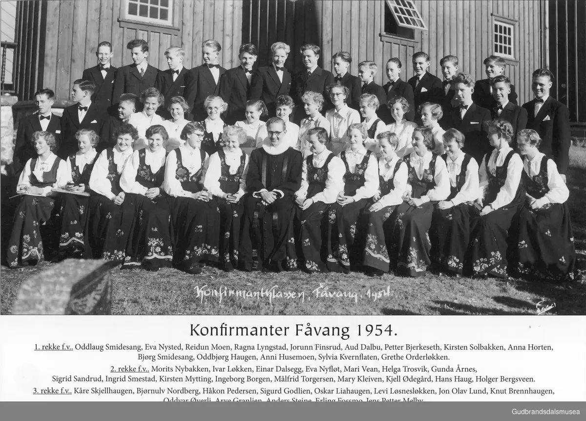 Konfirmanter Fåvang 1954.