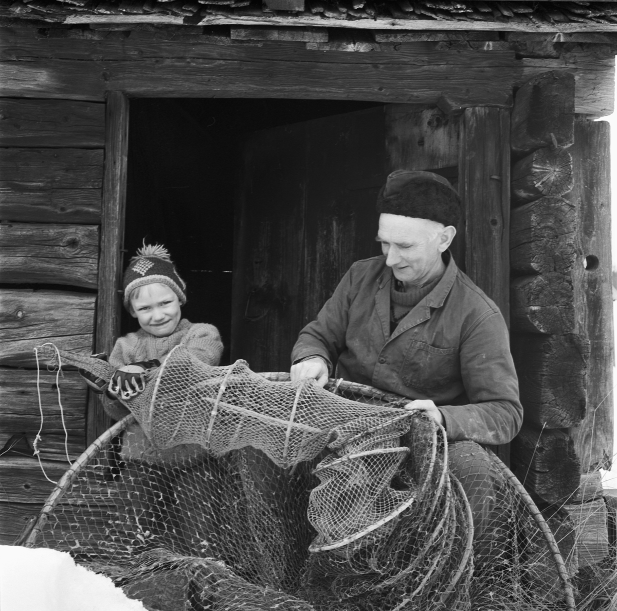 Yrkesfiskare Gösta Henriksson, Skaten, Uppland 1970