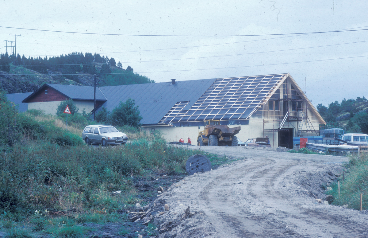 Tex-Fisk, 1988 : Byggeaktivitet i forbindelse med et oppdrettsanlegg/settefiskanlegg