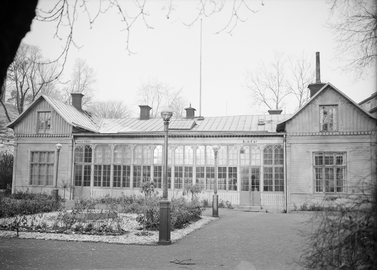 Slottskällan, gamla liggverandan, Slottsbacken, Uppsala 1946