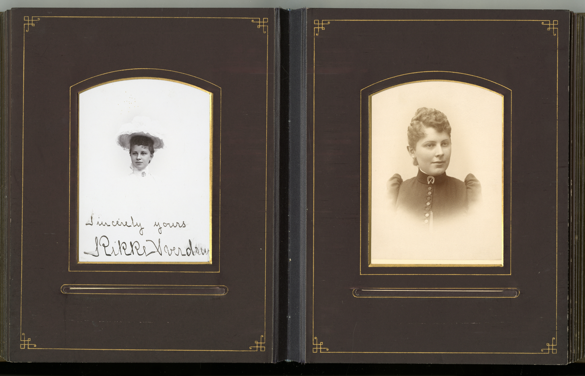Kabinettkort foto av kvinne Louise Sverdrup (1871 - 1931)

Påskrift:  Louise Sverdrup, 20-04-1891