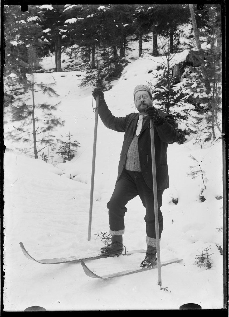 F.Grann-Meyer på skitur i Svartskog.