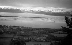 Molde by sett fra nord..(Bilde tatt mellom 18.03.1951 og 08.