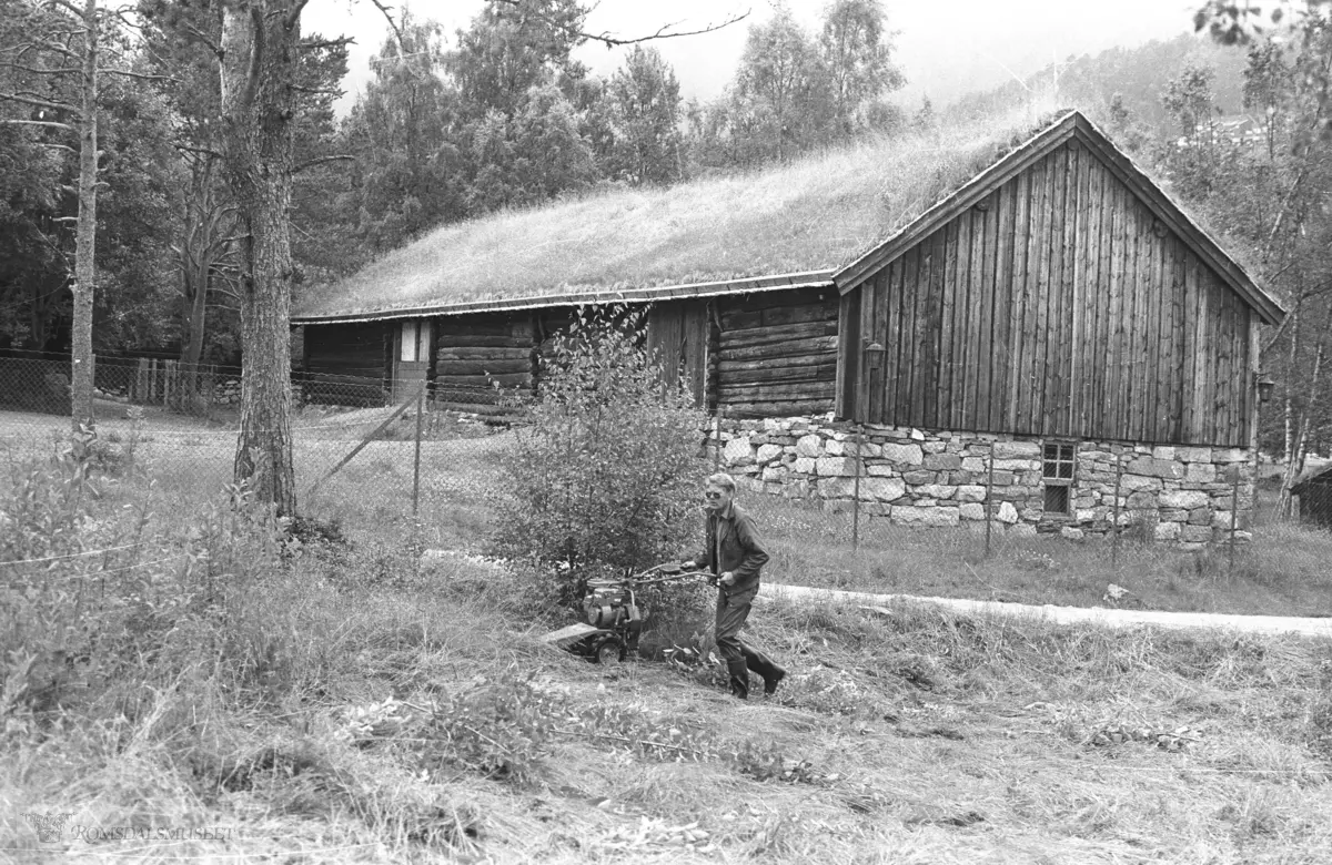 Hammervoll-løa på Romsdalsmuseet.