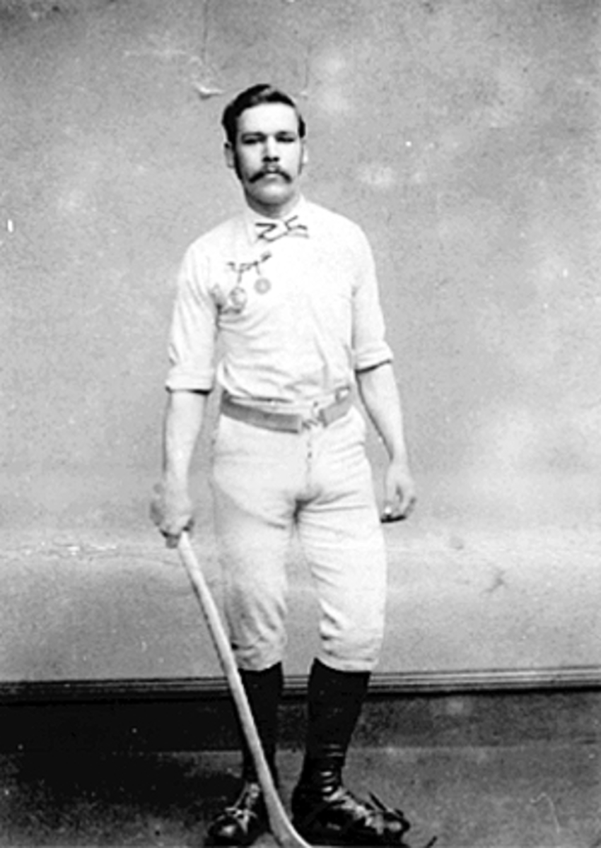 England, Bluntisham, Charles Goodman Tebbutt (1860–1944) var en engelsk skøyteløper og bandyspiller, 
