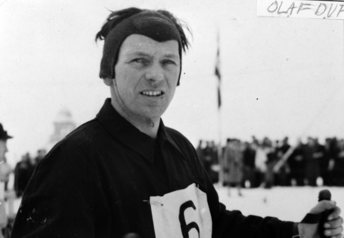 Olaf Dufseth, Norgesmesterskapet 1949 på Høsbjør. Stafett der Hedmarks lag ble nummer 5 eller 6, Nord-Østerdal vant. Laget var Sverre Kaashagen, Olaf Dufseth, Rolf Rognlien og Trygve Sønsteby.