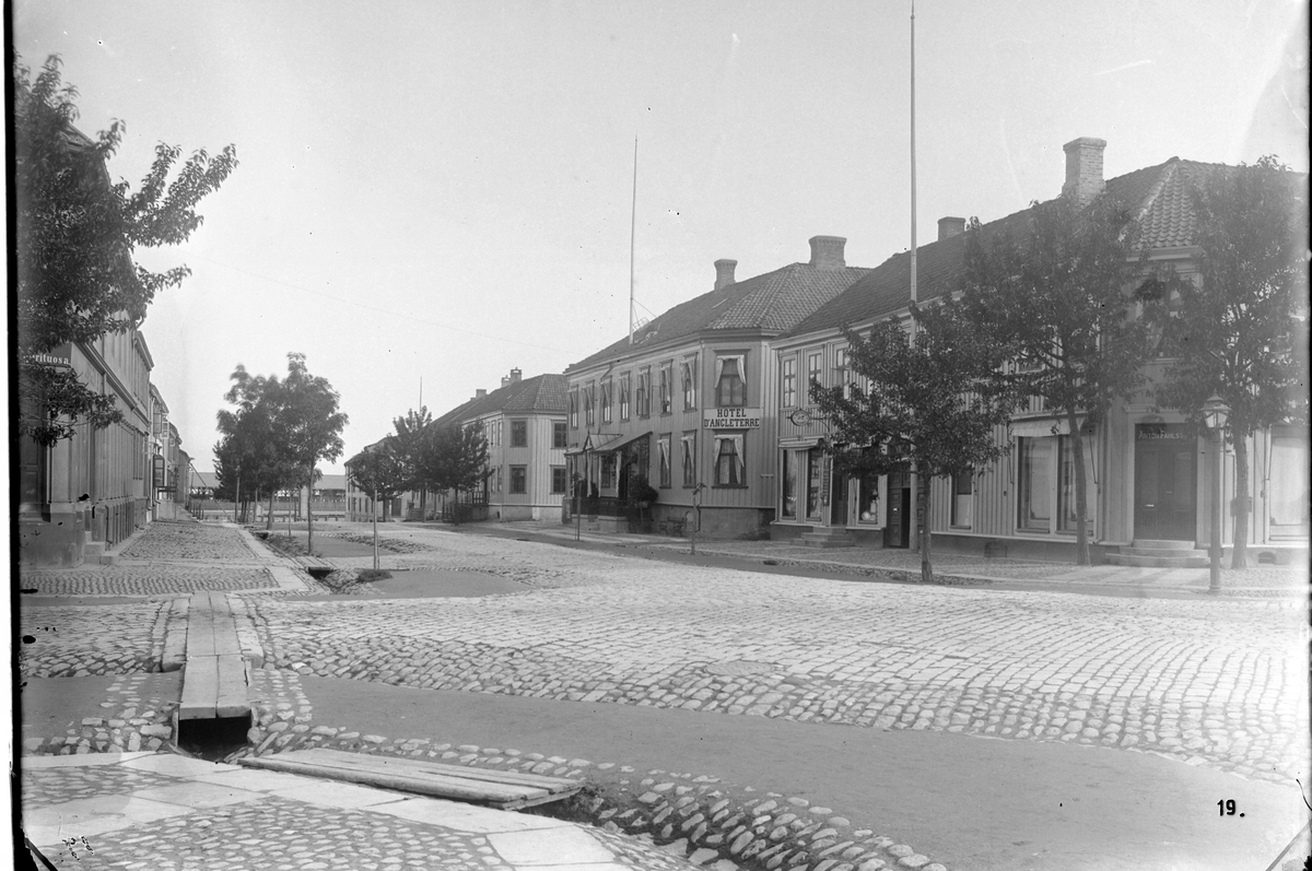 Nordre gate med krysset Olav Tryggvasons gate 