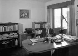 EVALD O. SOLBAKKEN 1898-1967. REDAKTØR I HAMAR ARBEIDERBLAD 