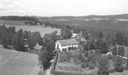 Widerøe: Vardal: Berg