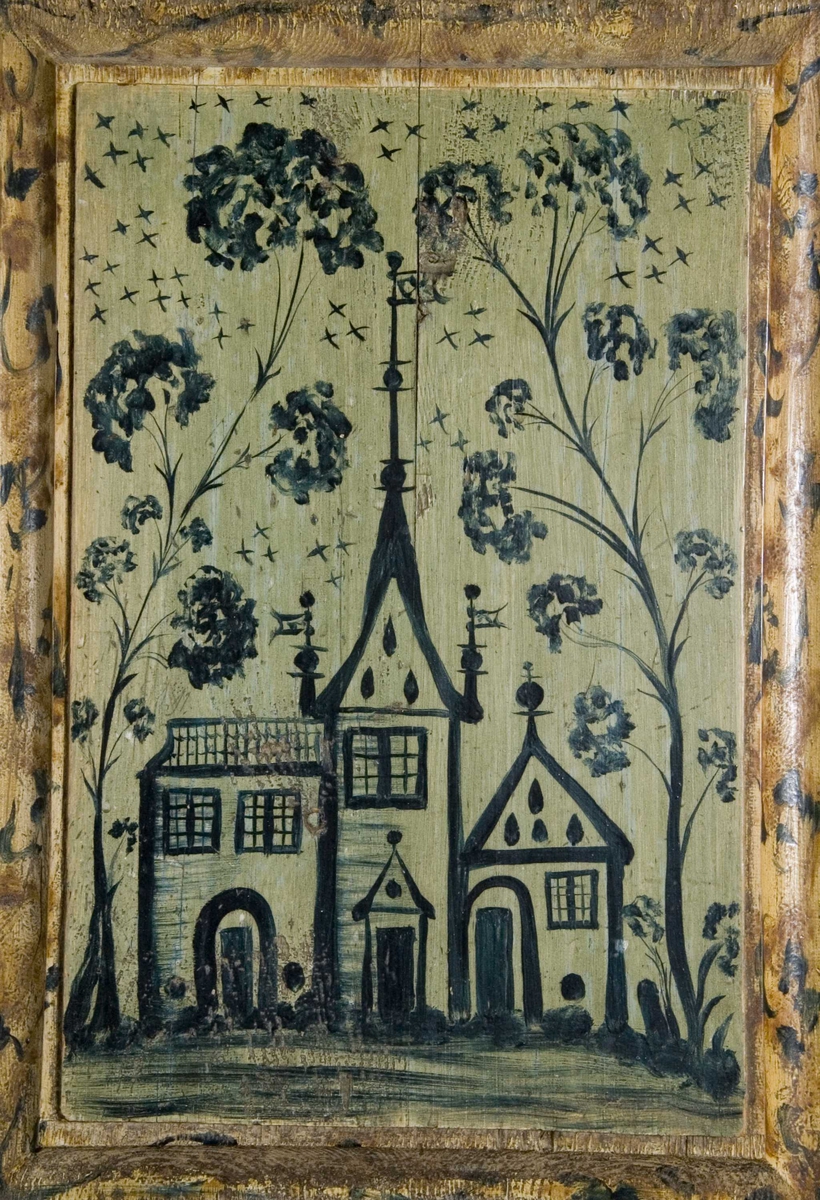 Framskap i to deler. Buet topplist. Skuffer og skjehylle i overskap. Malt innvendig og utvendig. Kirke og bygning malt på dør på overskap. Planter på underdel. Marmorert på lister på overskap.