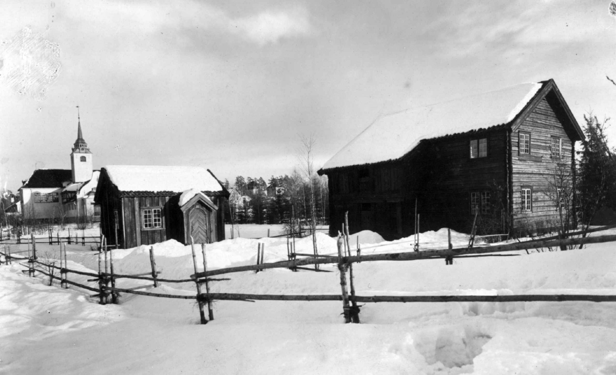 Stue fra Akkerhaugen, Sauherad og stue fra Nordre Yli, Heddal. Fotografert i Telemarkstunet på Norsk folkemuseum.