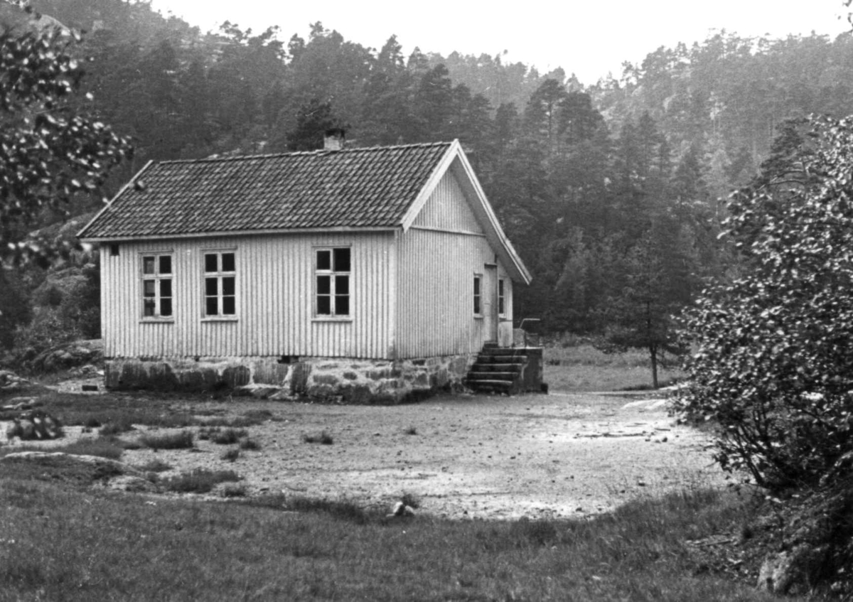 Eikså gård med bolig i Marnadal 1941.
