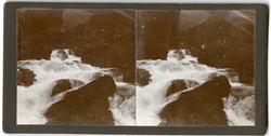 Stereoskopi. Fossestryk, ukjent sted.