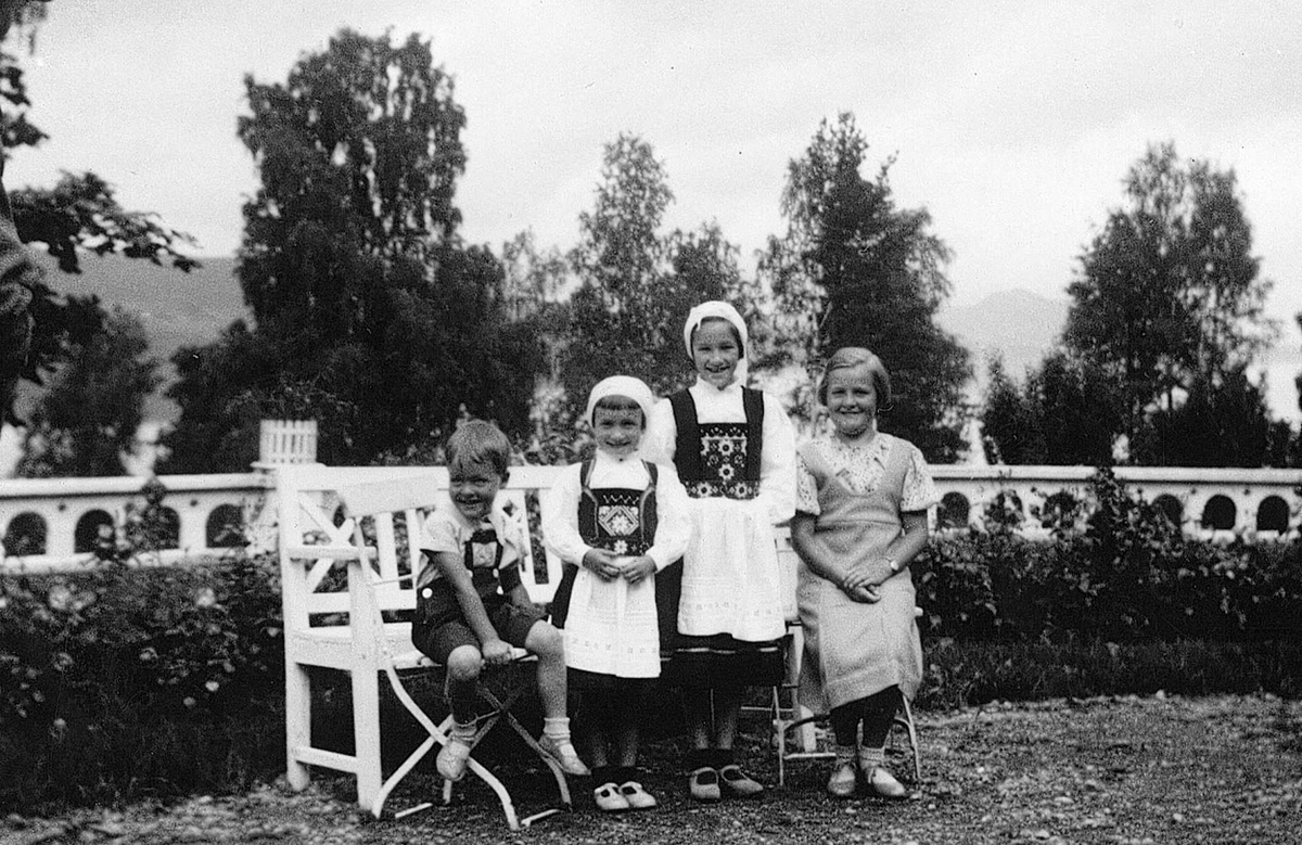 sommerferie-1936-ved-bj-rkefors-herreg-rdspensjonat-i-v-rmland-i
