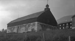 Driftsbygning fra 1840-årene og hovedbygning, Gravaune, Løns