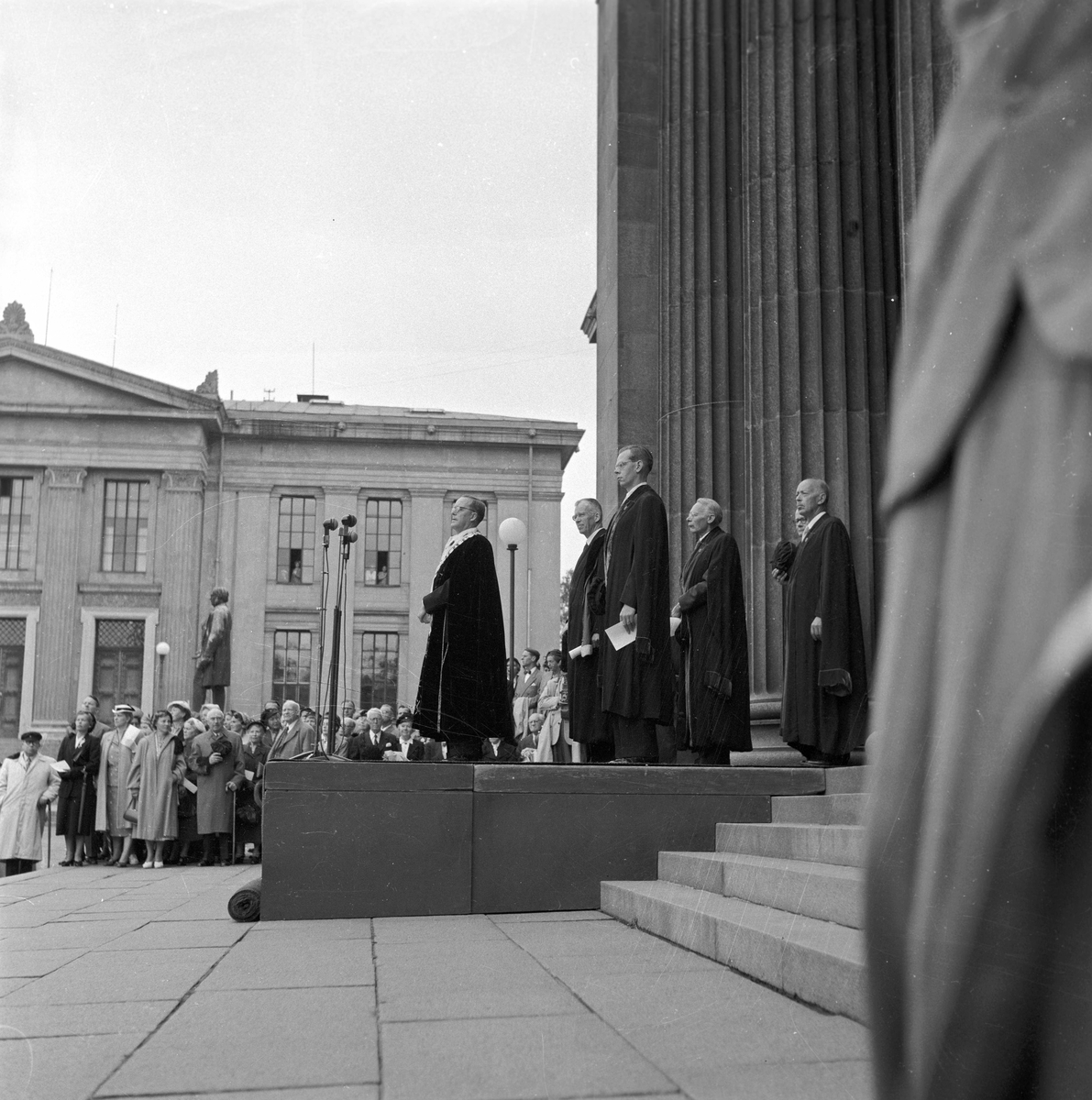Serie. Immatrikulering på Universitet i Oslo. Fotografert 1. sept. 1954.